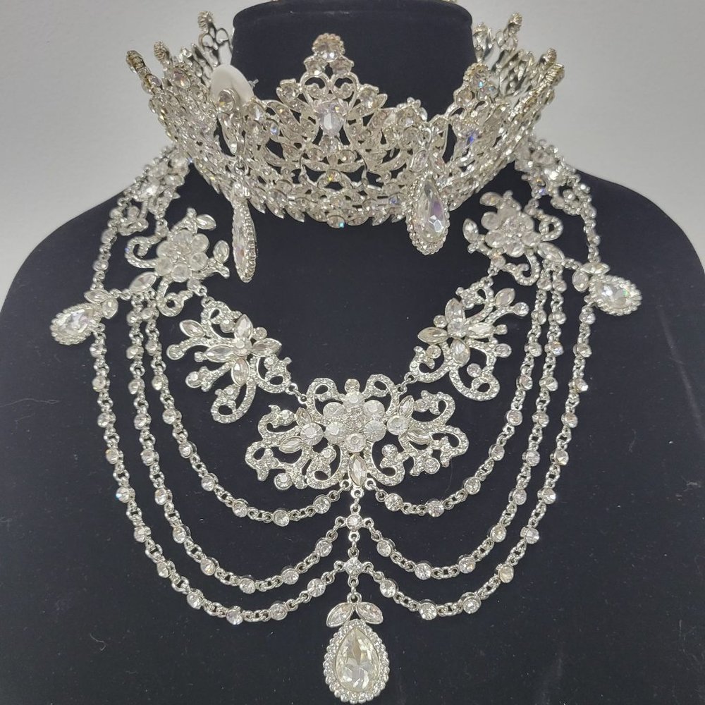 Statement Necklace Set (CROWN NOT INCLUDED)